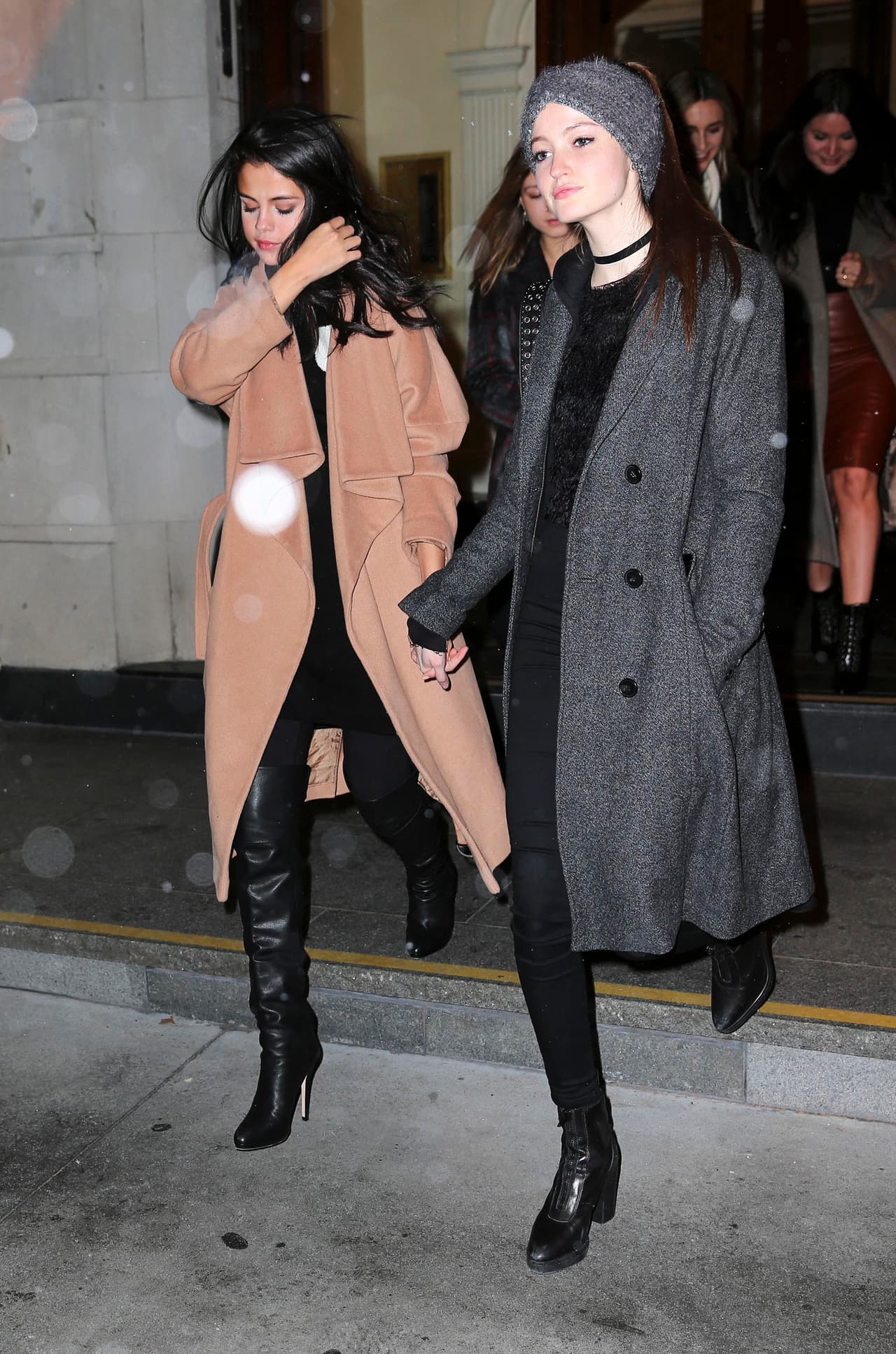 Eso sí, ambas pararon el tráfico...