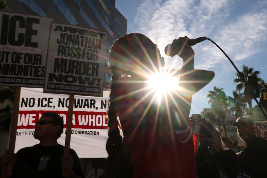 Los Ángeles se une a protestas nacionales: cierres y marchas contra ICE este fin de semana