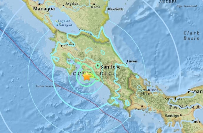 Al menos dos muertos en un sismo de 6.5 en Costa Rica