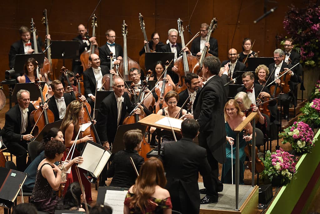 La Orquesta Filarmónica de Nueva York lleva su música, libre de costo, al Prospect Park de Brooklyn, este viernes, a las 8:00 pm. Procura llegar con tiempo al área de Long Meadow para así asegurarte un buen espacio. Lleva tu manta y disfruta de esta velada anual que la orquesta ofrece en el parque. Para detalles, entra aquí.