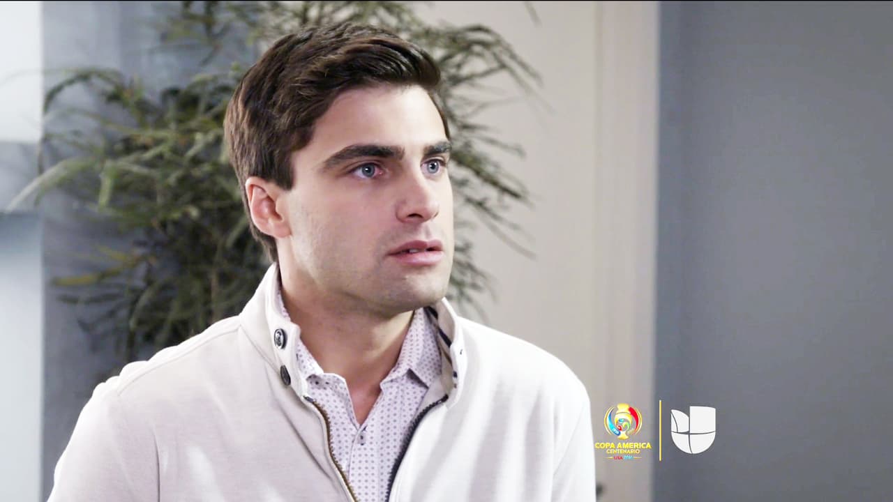 En Sueño de Amor, Luca está a un paso de pisar la cárcel, pues Vicente fue asesinado misteriosamente y él es el principal sospechoso de su muerte.