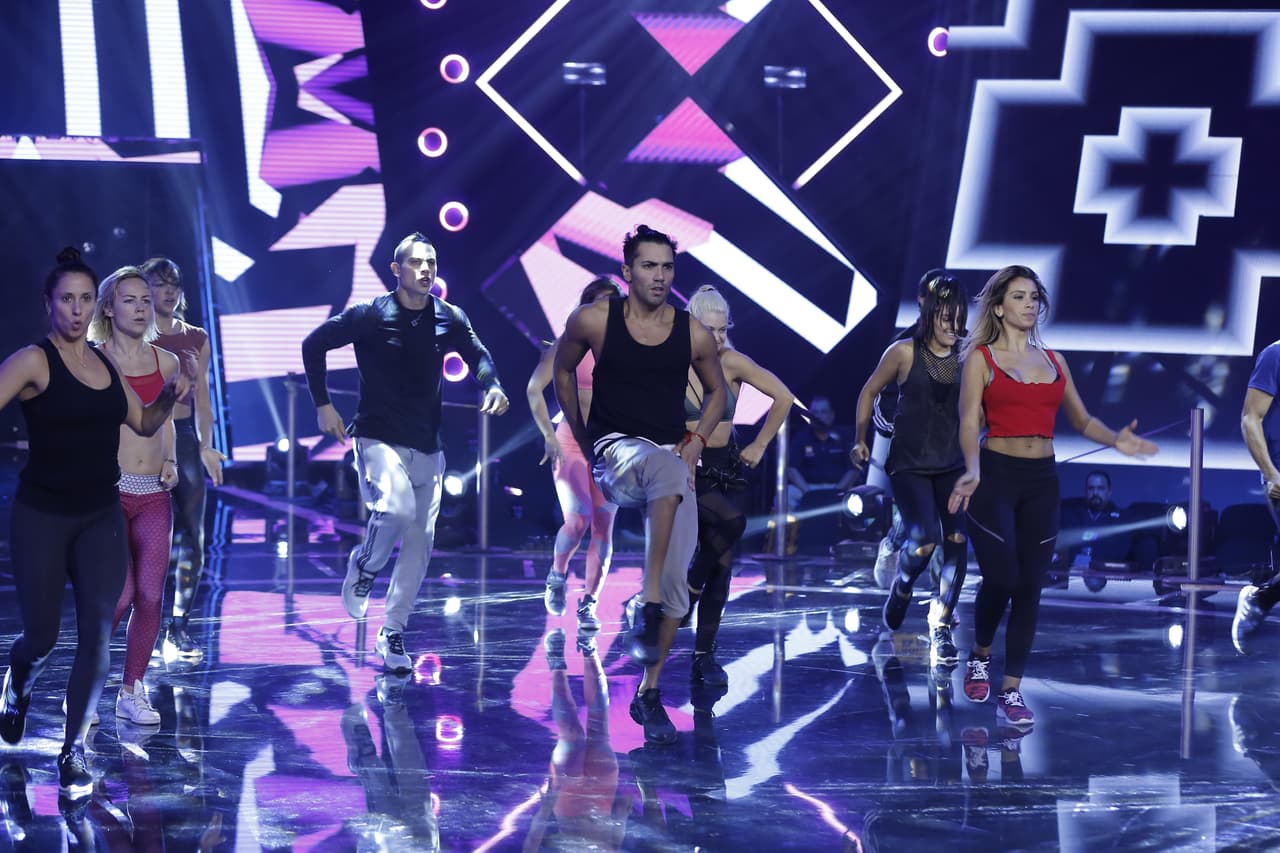 A pesar de lucir ropa deportiva cómoda, los bailarines parecían estar al último grito de la moda.