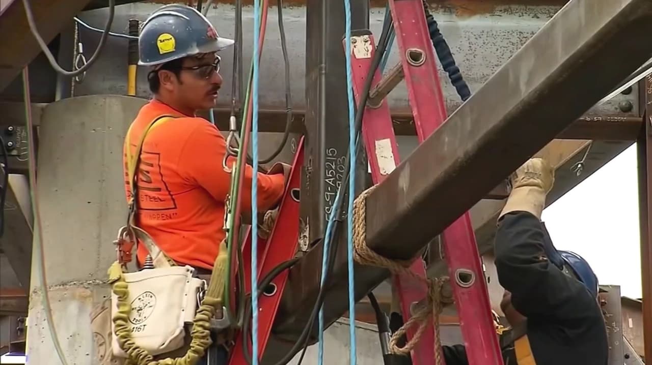 Mercado laboral de EEUU pierde 92,000 empleos en febrero; desempleo sube a 4.4%