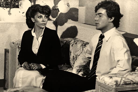 "Pero 
<b>sí me sentí con la obligación </b>porque lo que menos quiero yo en la vida es lastimar a una mujer, porque lo que menos quiero yo es que me lastimen también a mí", confesó Verónica Castro.
<br>