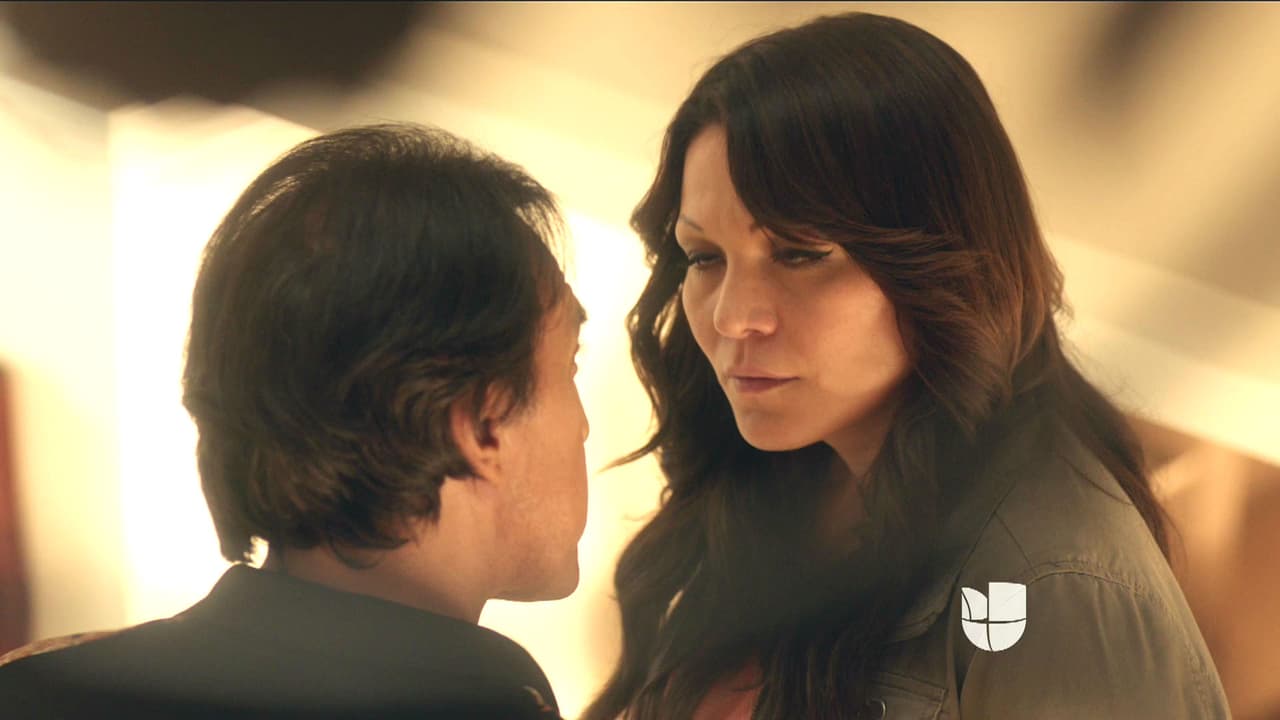 Jenni quiere continuar con su carrera pero quiere dejar a un lado sus presentaciones privadas.