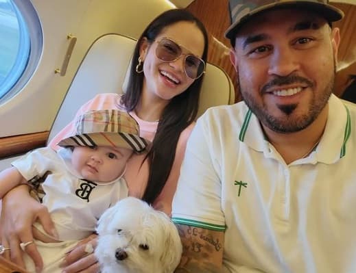 Vida Isabelle tiene 5 mesesitos de vida y ya ha viajado, en avión privado, a diferentes partes de Estados Unidos y Puerto Rico.