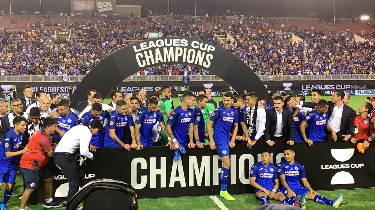 En su primera edición, los cementeros consiguen coronarse derrotando 2-1 a Tigres.