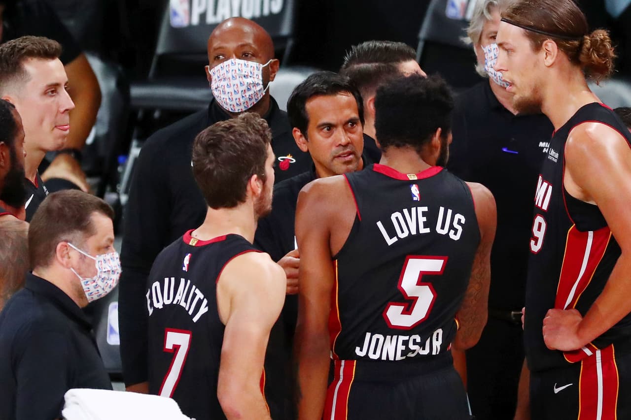 El Miami Heat había querido unirse a otros equipos de la NBA que designaron sus estadios como centro de votación.
<br>