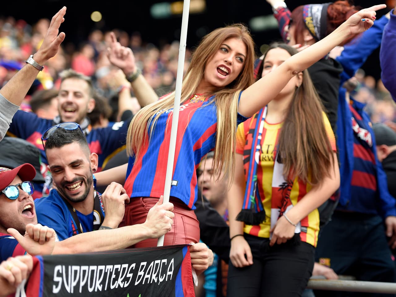 Los barcelonistas no fallaron a la cita porque un clásico siempre es especial, también para el club azulgrana, que cada año va un paso más allá en la animación previa al encuentro.