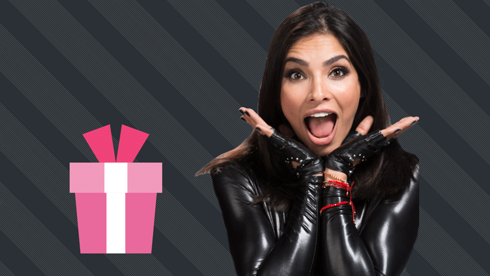 Nuestra bella Alejandra cumple años, y con ella celebramos su vida y el éxito que ha construído a base de esfuerzo y dedicación. Mira sus mejores momentos