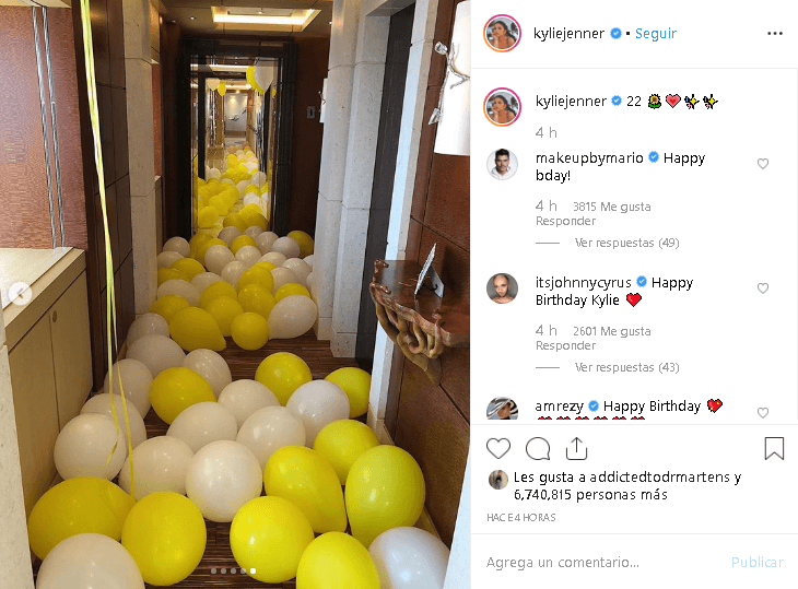 Miles de seguidores mandaron sus felicitaciones en cada una de las publicaciones de Kylie Jenner.
