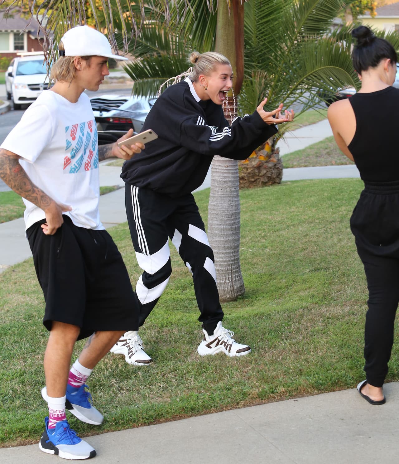 Los famosos visitaron a 
<b>Jeremy Bieber,</b> padre de Justin Bieber y a su familia.