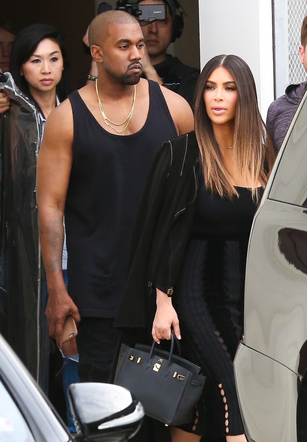 TMZ ha reportado que Kim Kardashian ha decidido dejar el "nido" de su mami.