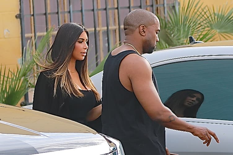 Un camión de mudanza fue captado trasladando algunas de sus pertenencias.