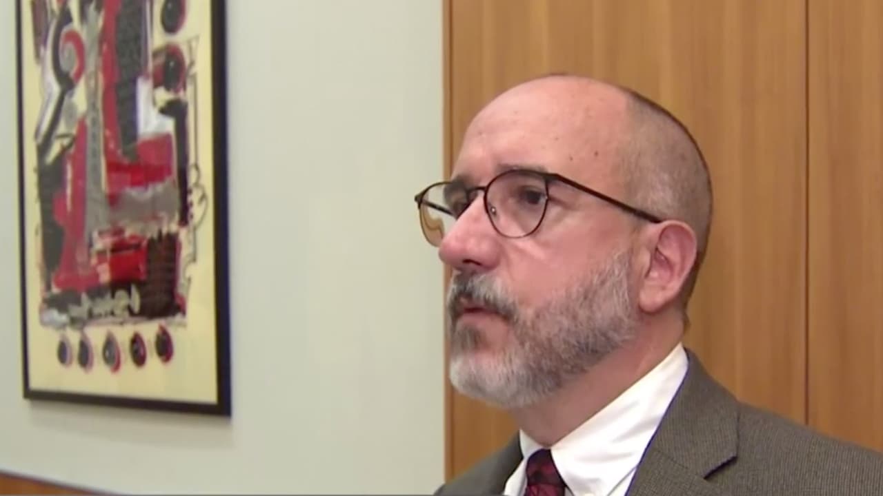 "Somos una ciudad modelo porque en el país somos la única ciudad que cuenta con una oficina que abarca justamente el problema de alfabetización", indicó Federico Salas, director de la oficina de alfabetización en la ciudad de Houston."