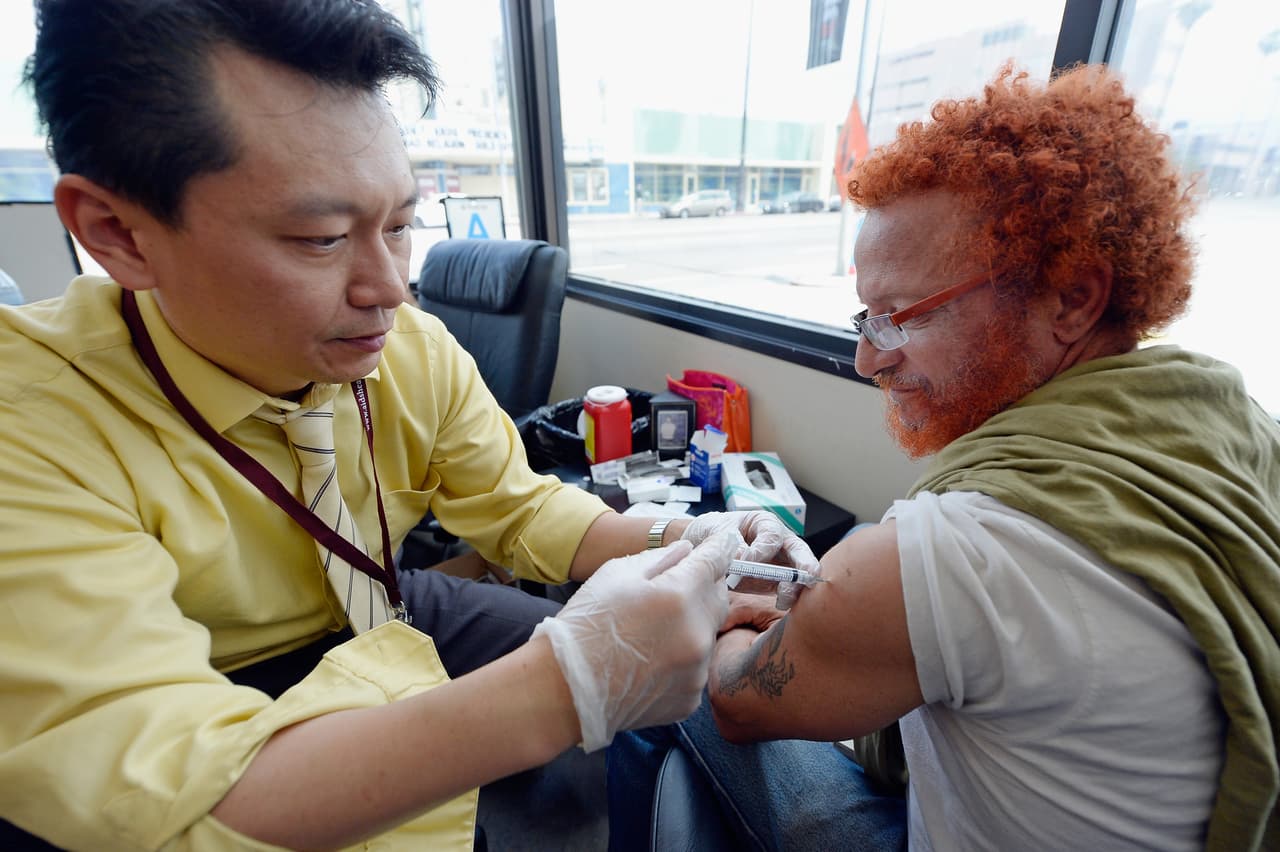 La meningitis meningocócica se sigue propagando en California: ¿qué es y cómo se transmite?