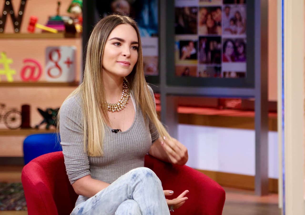 La actriz y cantante mexicana recordó también momentos de su vida y su carrera.