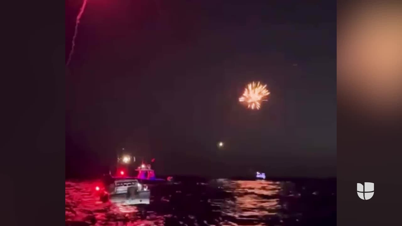 Así fue el emocionante momento en que la flotilla de apoyo a la libertad de Cuba lanza los fuegos artificiales