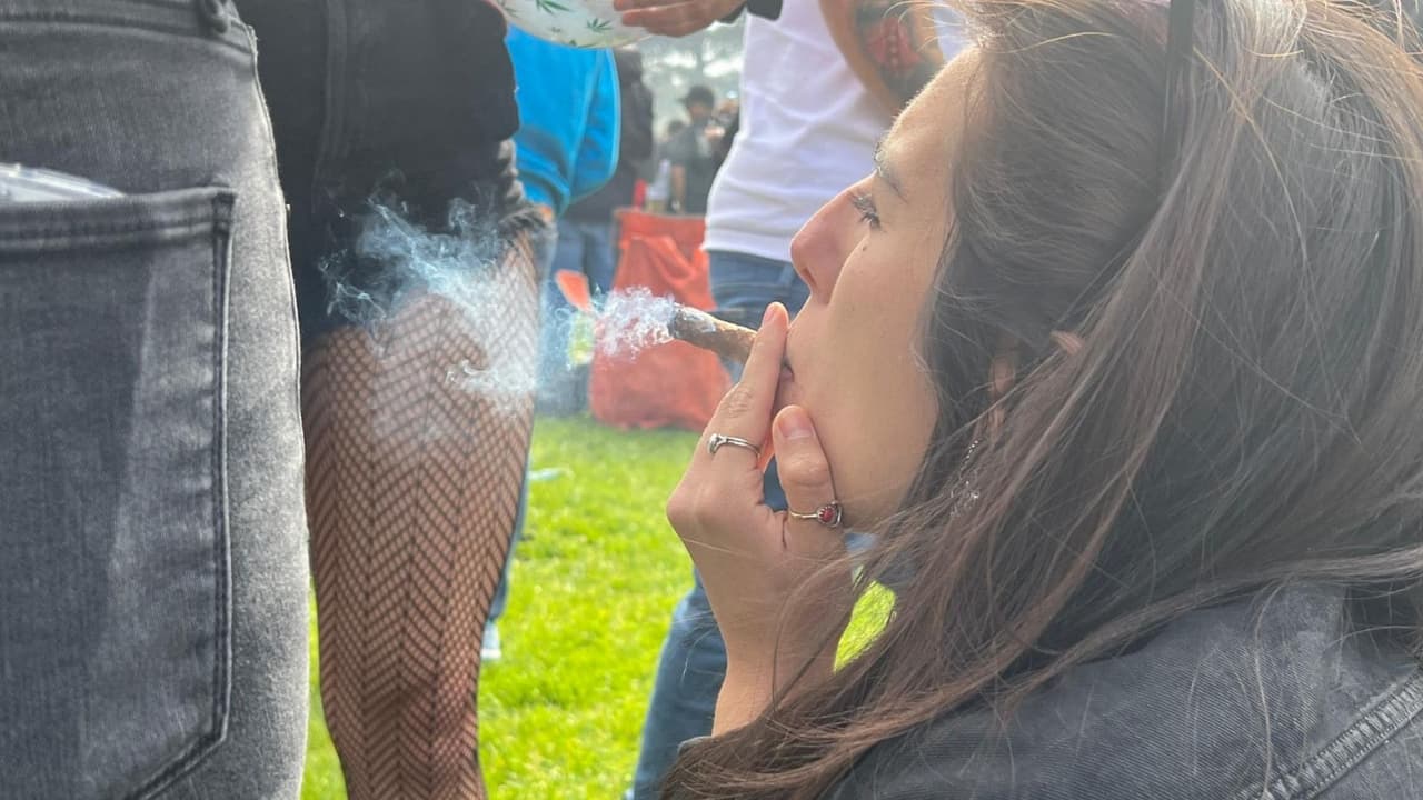 Para poder exponer sus productos, los comerciantes pagaron $1,500 y los visitantes pudieron entrar gratis.
<br>