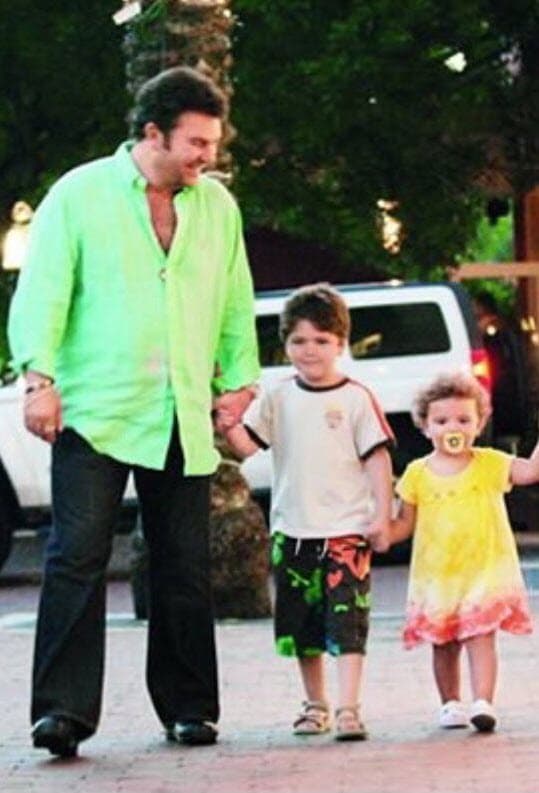 Este 7 de febrero Mijares cumple 60 años, por eso Lucero le envió un mensaje a través de su cuenta oficial en Twitter: "Feliz cumpleaños @MijaresOficial ¡¡Que la vida te siga llenando de bendiciones, salud, éxito y todo lo bueno siempre!! ¡Que tengas un día increíble y que este año sea maravilloso en todos los aspectos!".