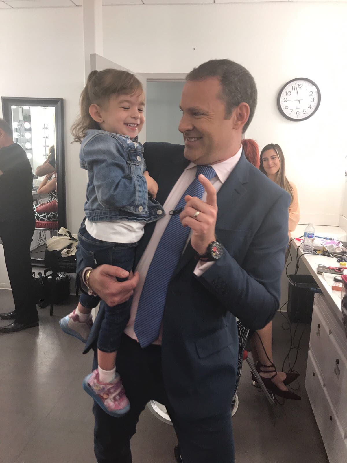 Alan siempre quiso una familia grande, y su deseo se ha cumplido.