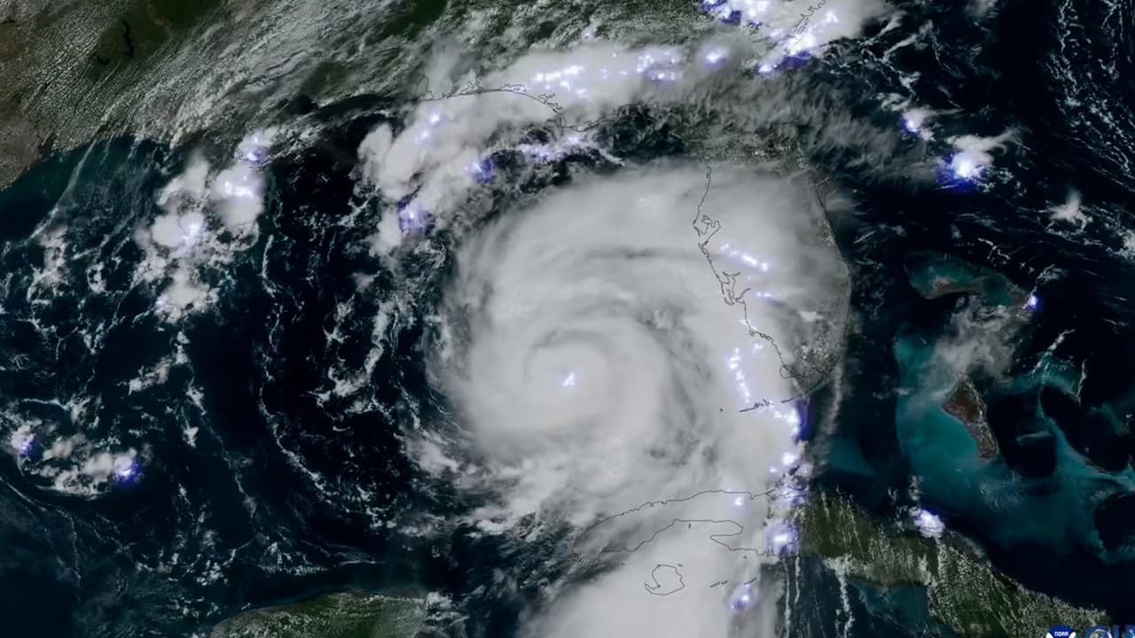 Desde imágenes satelitales se muestra cómo gana fuerza el Huracán Idalia en su paso por el Golfo. 
<a href="https://www.univision.com/local/tampa-wvea/en-vivo-tormenta-idalia-huracan-2023-florida"><b>Sigue en vivo las últimas noticias y la trayectoria del huracán Idalia en Florida</b></a>
<b>.</b>