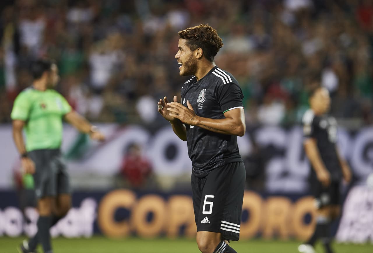 Las ocasiones de gol empezaban a aparecer para el Tri, las sensaciones de peligro y dominio se fueron impregnando de las 'malas' intenciones del equipo de Martino.