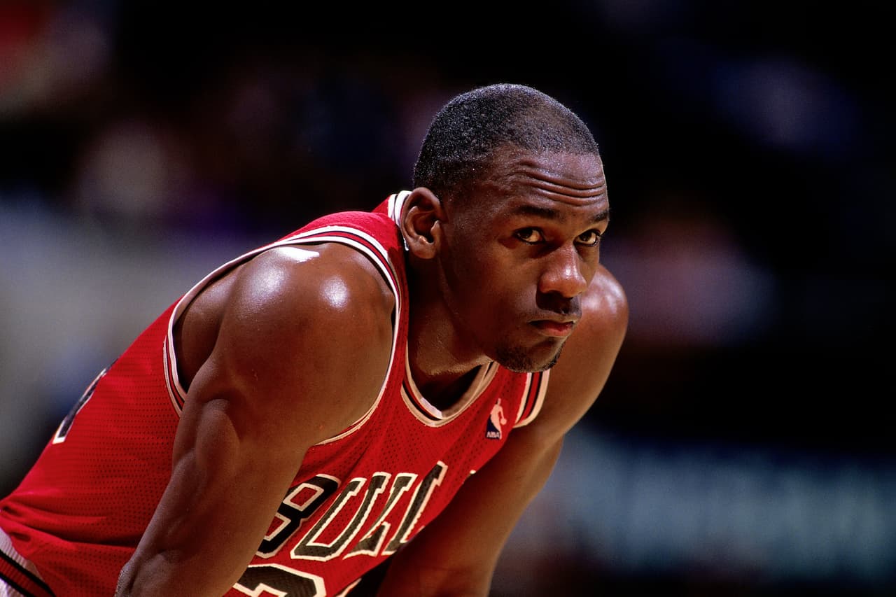 En los Bulls, Jordan fue construyendo una historia de gloria llegando a ser el mejor jugador de la historia.