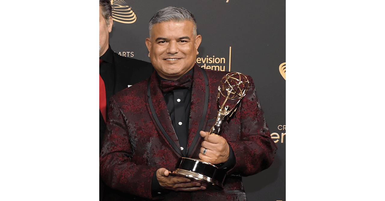 Víctor del Castillo, maquillista mexicano que ganó un Emmy