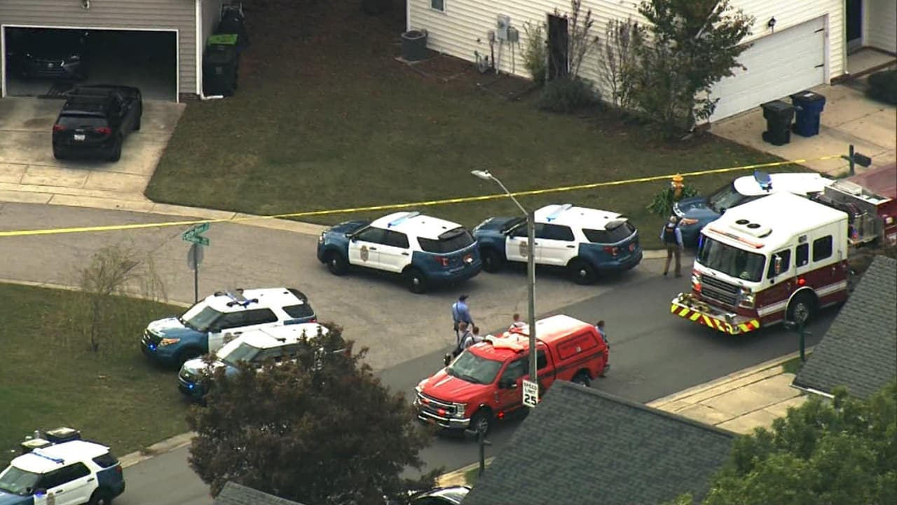 <b>En video:</b> La policía buscó durante horas al sospechoso hasta que logró acorralarlo en una casa y detenerlo, en medio del pánico de los residentes.