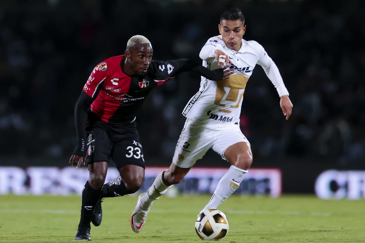 En un partido en el que las emociones llegaron hasta el final, los Rojinegros aprovecharon su lugar en la clasificaciòn para eliminar a Pumas.