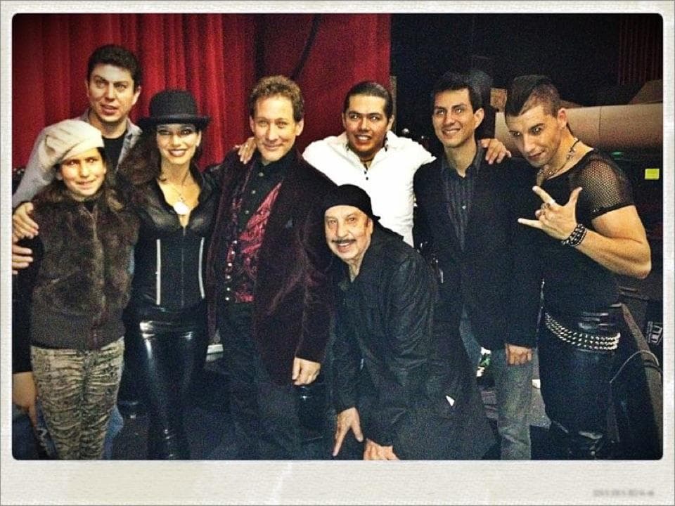 Entre sus logros se encuentra ser el primer mexicano contratado para actuar para magos en convenciones de la Federación Latino Americana de Sociedades Mágicas y La Federación Internacional de Sociedades Mágicas.