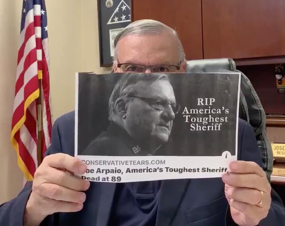 “Estoy vivo y con buena salud”: tuiteó Joe Arpaio al leer una publicación que reportó su muerte