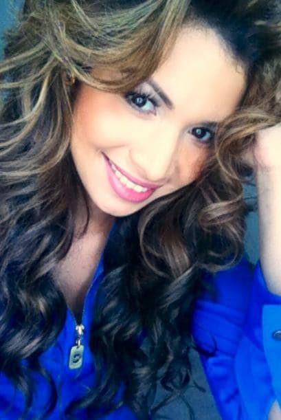 A través de las famosas fotos 'selfies' es como nuestra reina mantiene una estrecha relación con sus seguidores. Este tipo de fotos se han convertido en un fenómeno y no hay quién no se haya tomado una. Ahora puedes subir la tuya con el hashtag #NBLselfie para ganar un kit de belleza, los detalles aquí