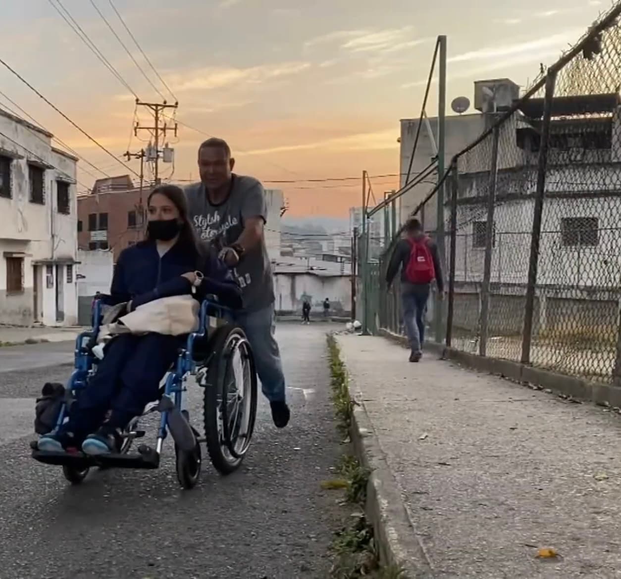 Pero, a pesar de este contexto adverso, pronto la pareja descubrió en Nikanelly una fortaleza que nunca le habían visto y que le permitió no renunciar a sus sueños.