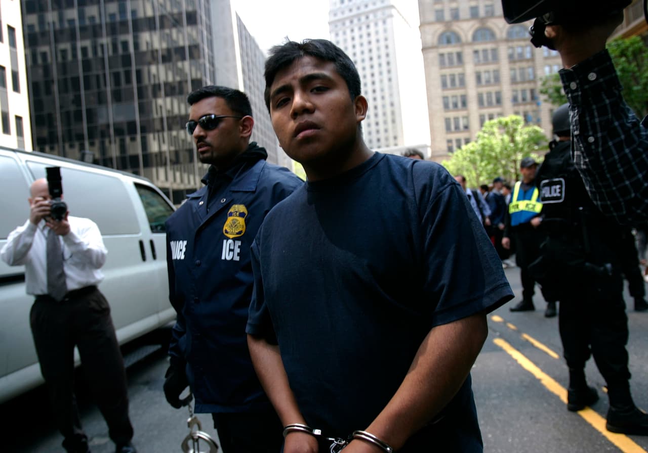 Fallo de corte de Texas pone freno a prioridades de deportación de Biden