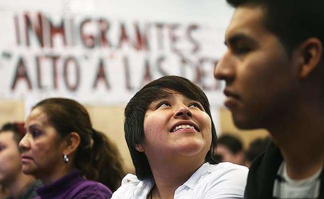 ¿Puede una mujer indocumentada con TPS pedir la green card? Respondemos tus preguntas de inmigración