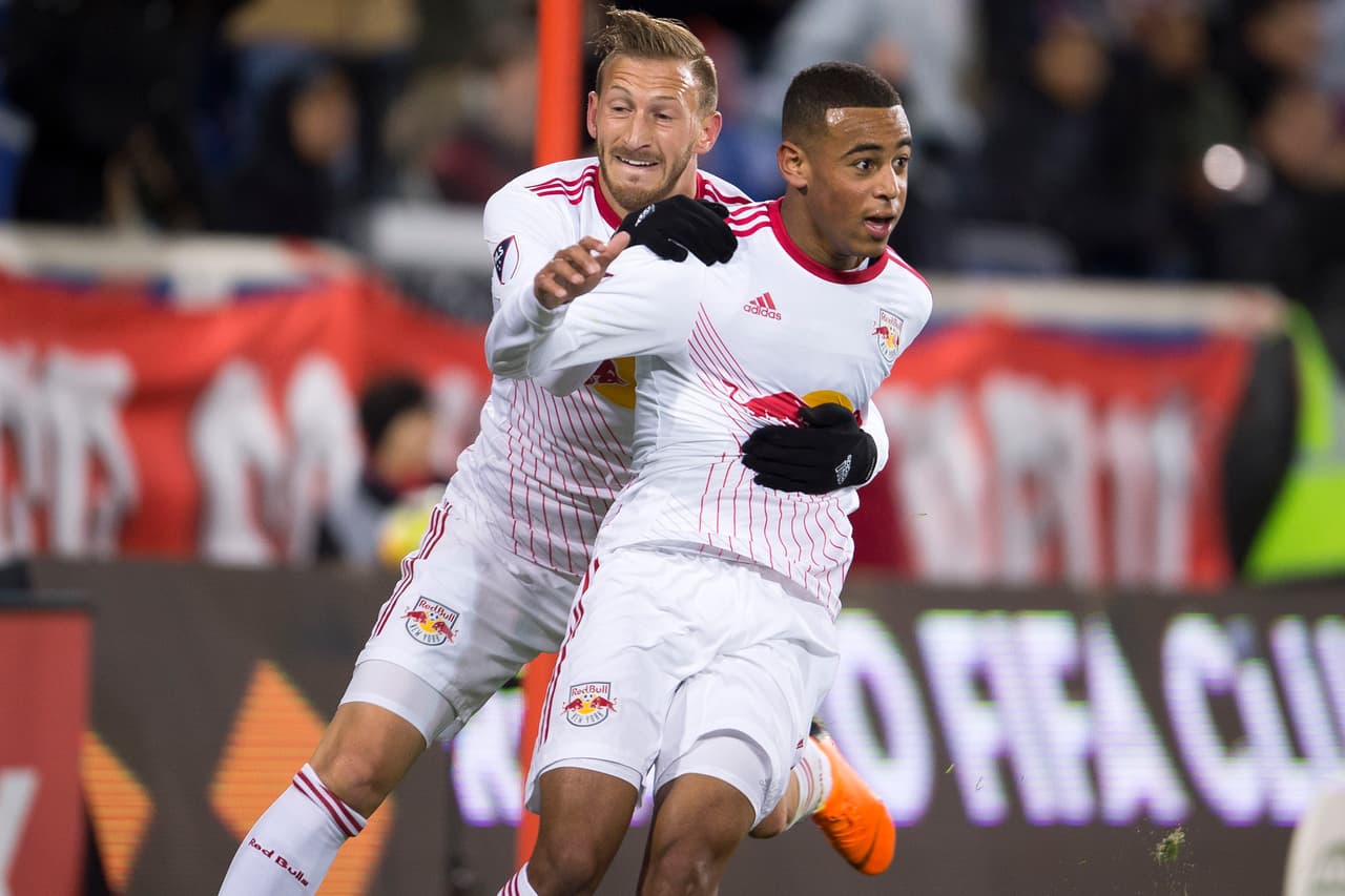 Con el 1-1, el partido se fue al descanso y las expectativas de una remontada no se veían materializadas.