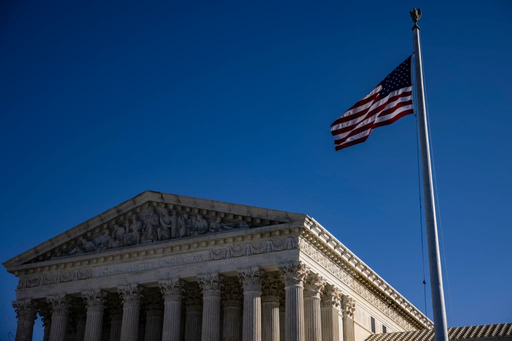 Qué implica la salida de Breyer para la Corte Suprema y cómo será la batalla en el Senado para reemplazarlo