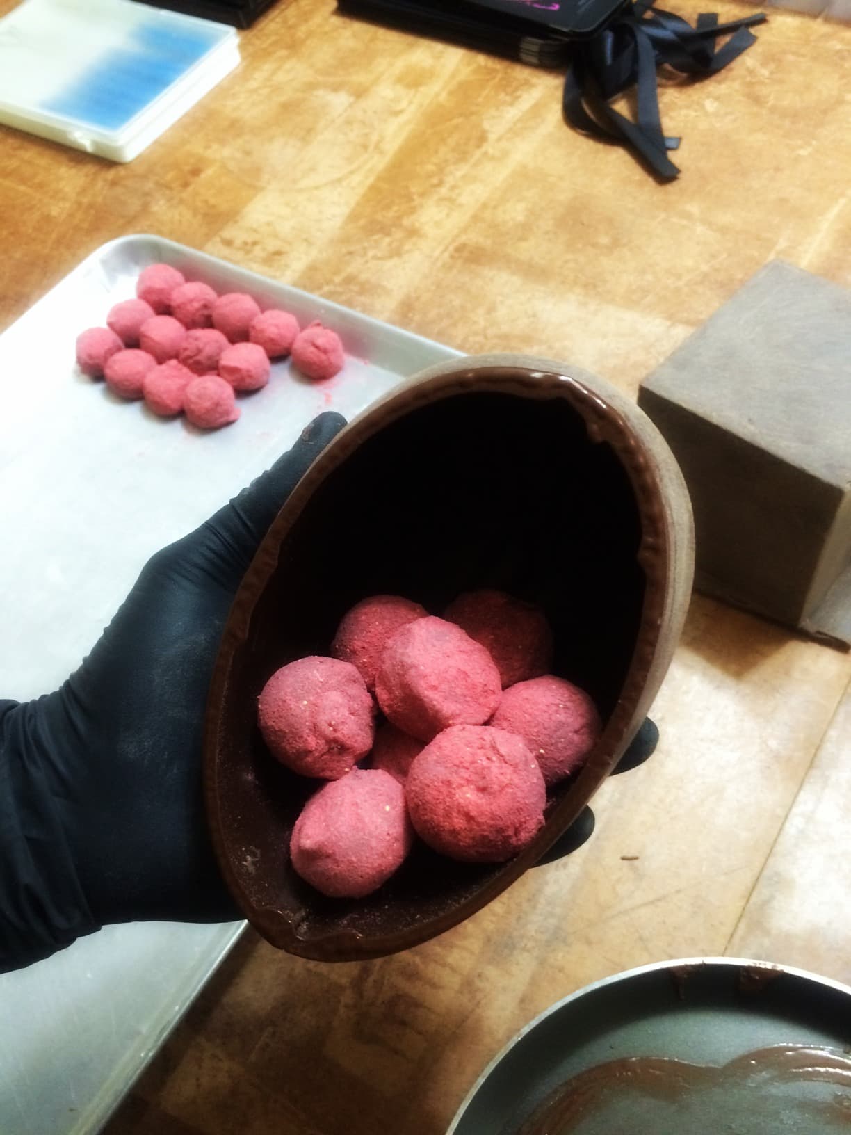 Trufas de frambuesa para rellenar el corazón de chocolate