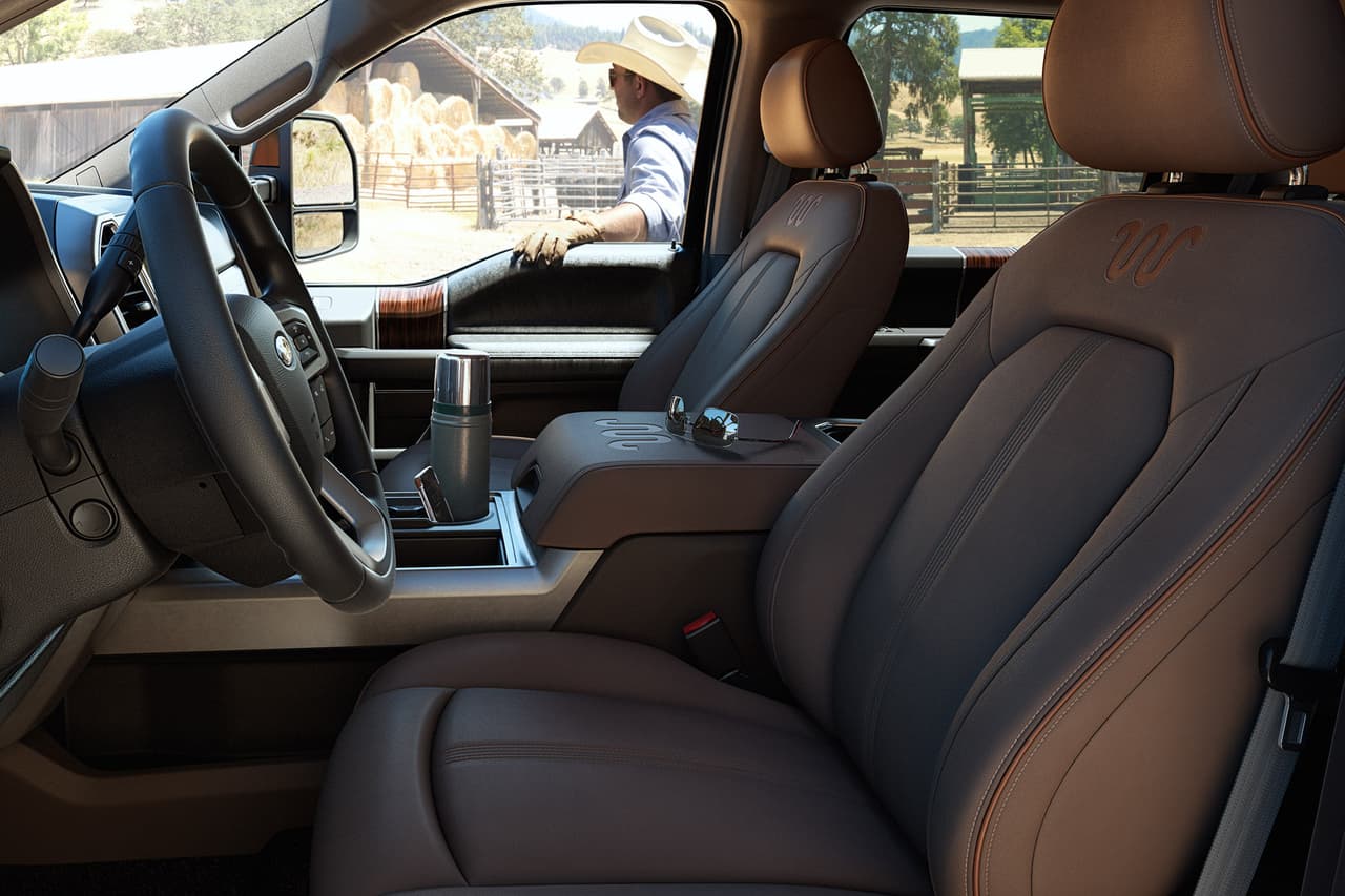 La Ford F-250 Super Duty King Ranch 2017 es una de las versiones mejor equipadas de la serie.