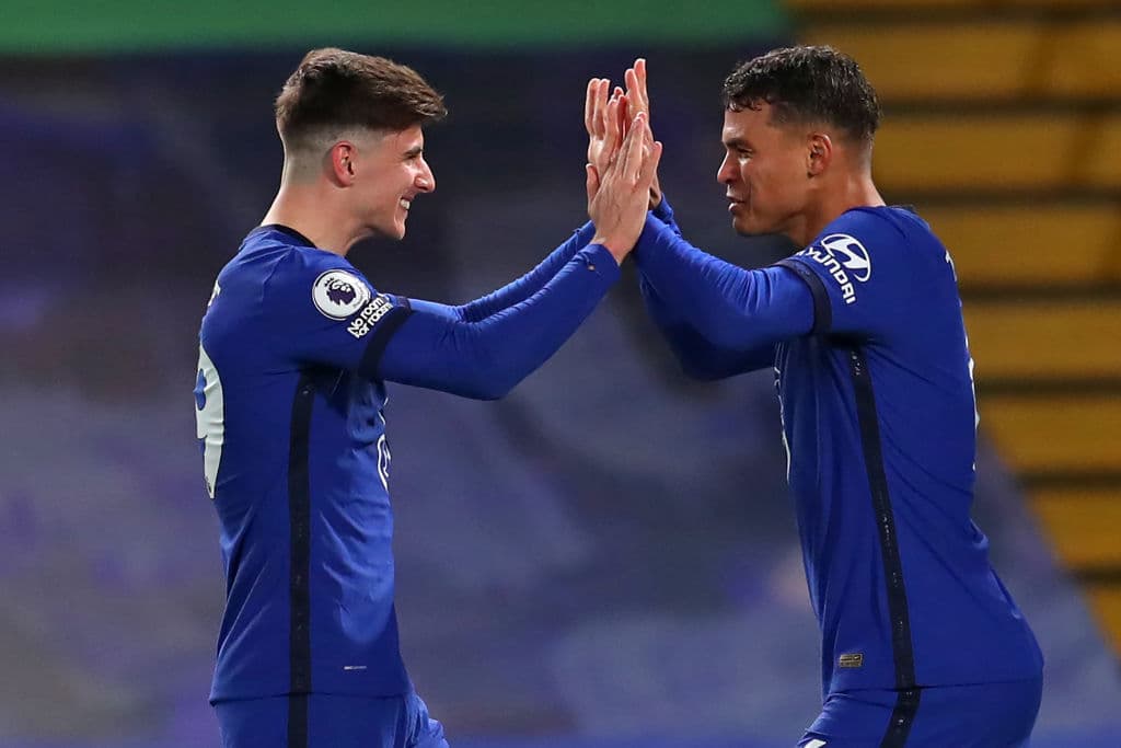 Thiago Silva (10’) abrió el marcador muy temprano en el juego. Abraham (78’, 80’) apareció para marcar doblete y convertir la goleada para los de Lampard. Chelsea cerrará el año enfrentando al Arsenal y, posteriormente, al Aston Villa. Los ‘Blues’ legaron a 25 unidades y acarician la zona de Champions. Pulisic jugó 84 minutos del cotejo.