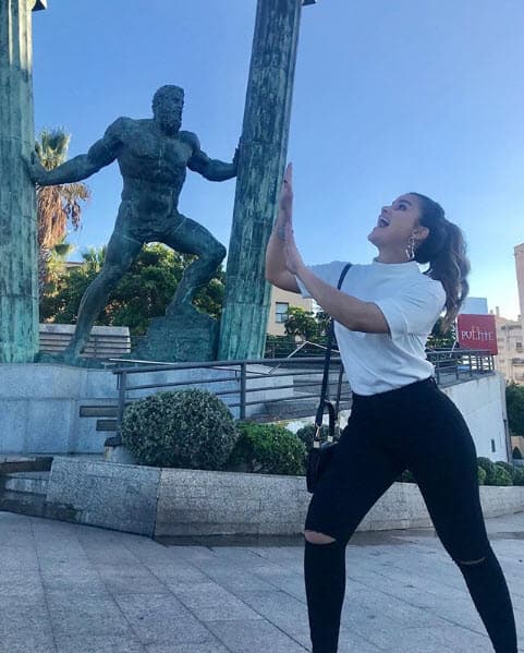 "¡Ni las columnas de Hércules pueden conmigo! Ja ja ja Siempre lista", se lee en esta Instantánea.