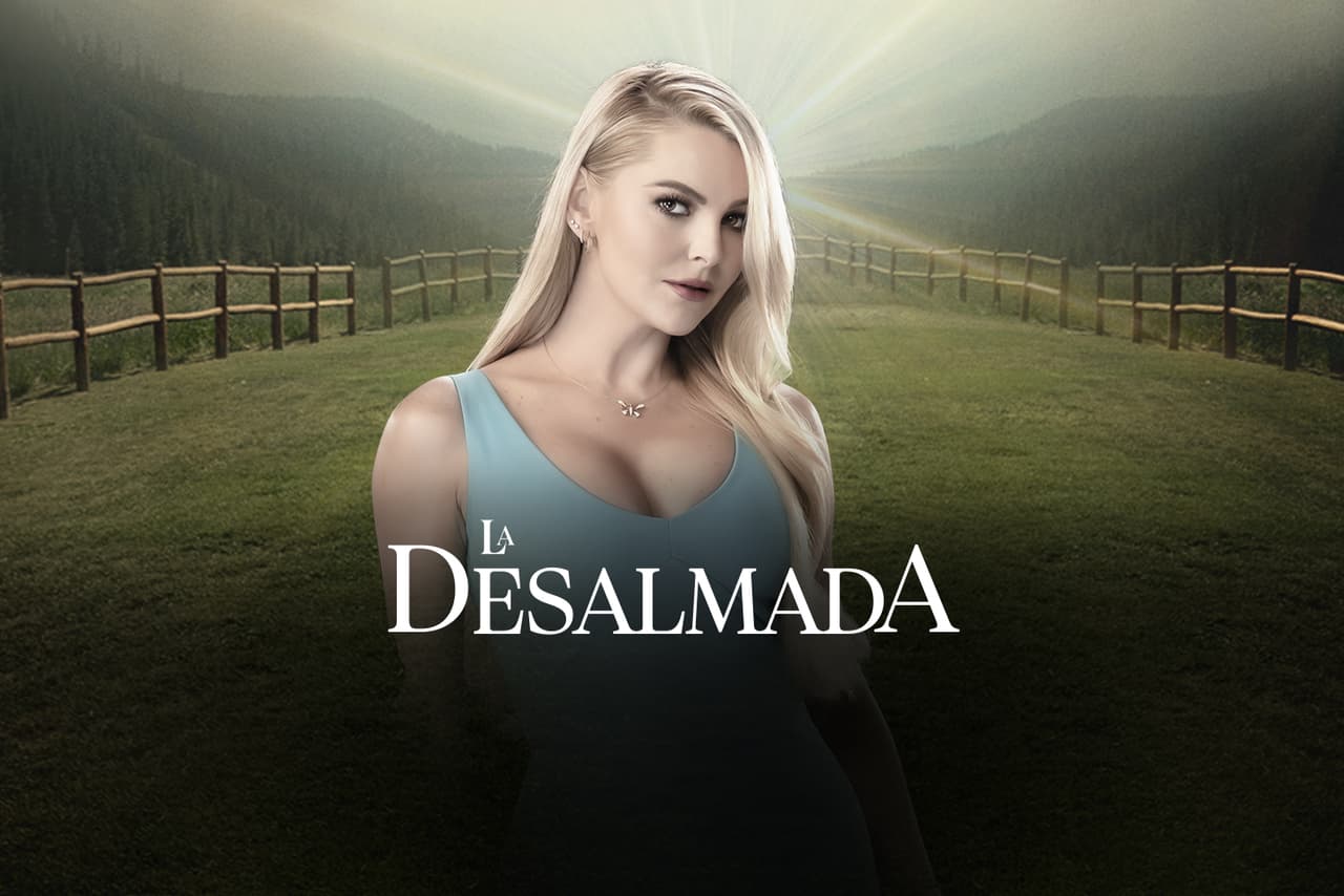 En La Desalmada, la venezolana Marjorie de Sousa vuelve a cautivar a la audiencia con su talento como villana con su interpretación de Julia Torreblanca de Gallardo.