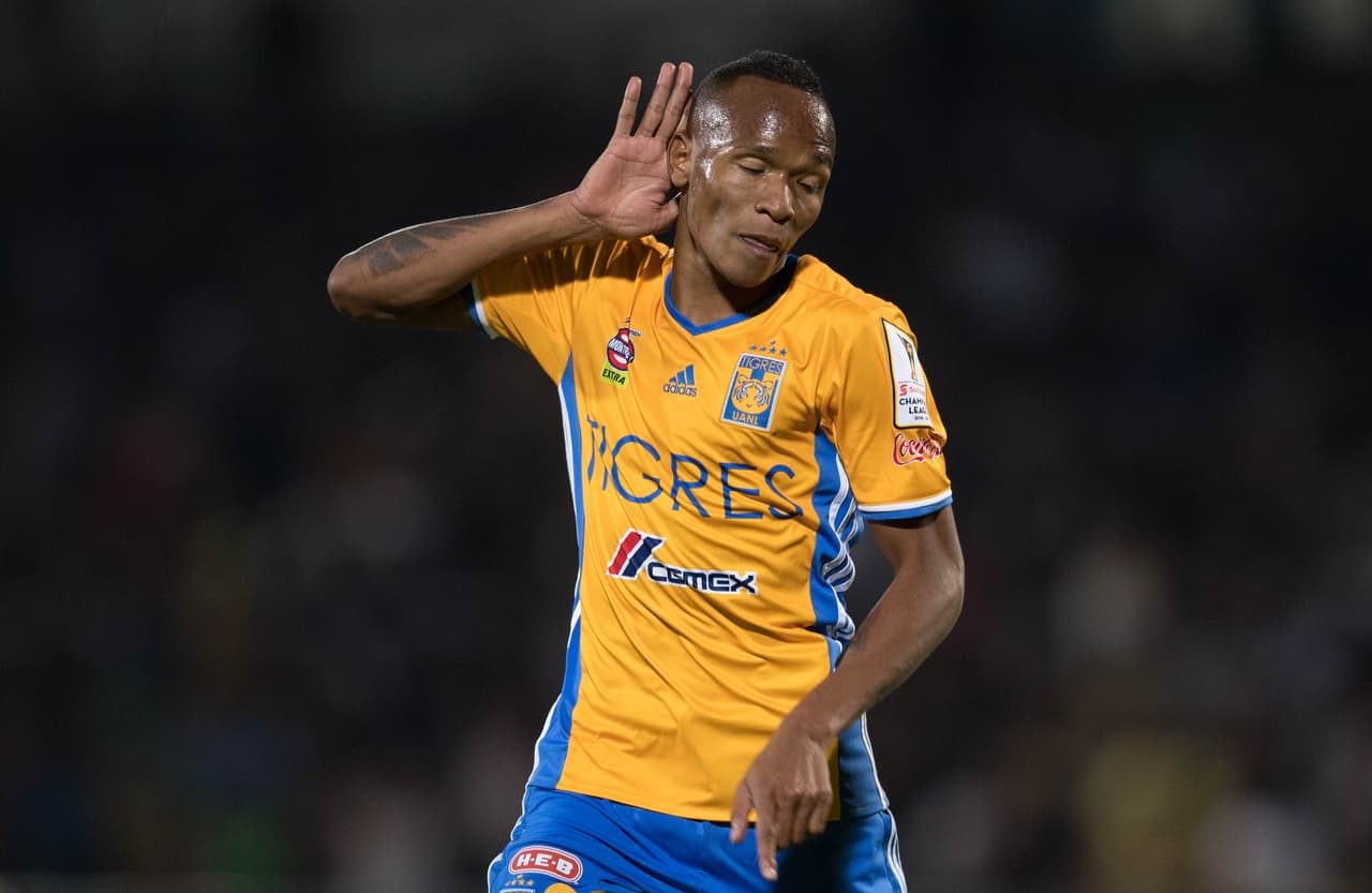 El puntillazo finalo lo dio el colombiano Luis Quiñones con una sutil defiinición ante la salida del portero de Pumas. Era el minuto 87, un 3-0 lapidario para las aspiraciones de los locales.