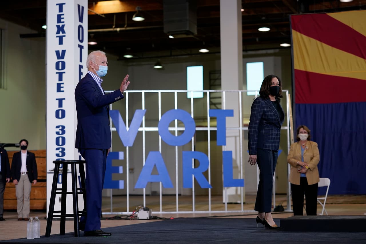 El vicepresidente Biden y la senadora Harris promovieron el voto temprano que inició este miércoles en Arizona.