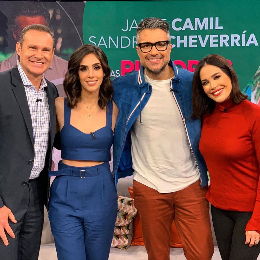 Jaime Camil y Sandra Echeverría nos visitaron para contarnos de su película 'Las píldoras de mi novio'.