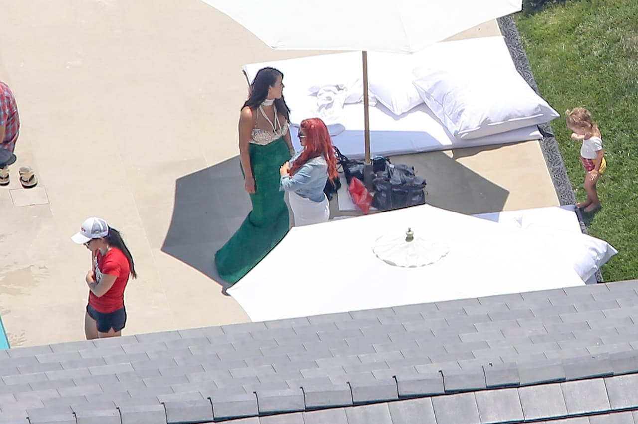 Kim también apareció con su disfraz de sirena.