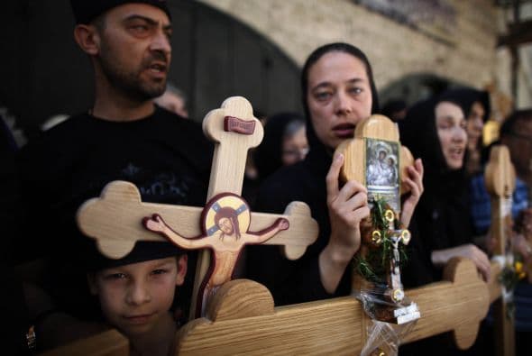 Consta de catorce escenas “pasos” o episodios que reciben el nombre de estaciones.