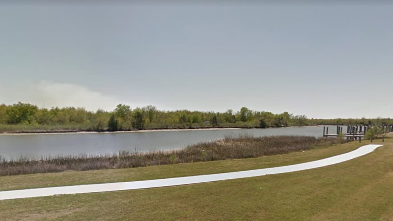 Recomiendan evacuación voluntaria en el condado Chambers ante amenaza de tormentas tropicales